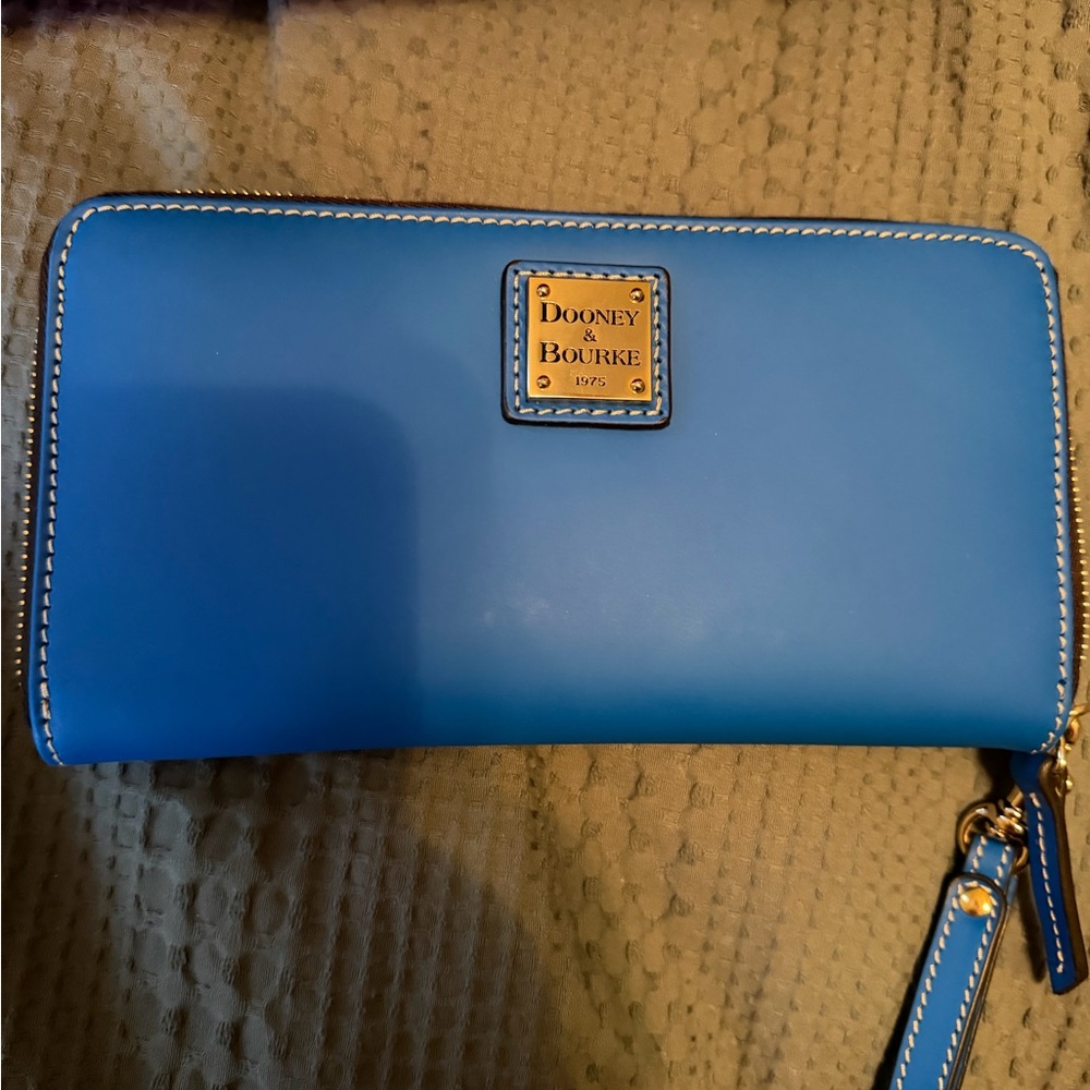 Dooney & Bourke Blue Leather Wallet